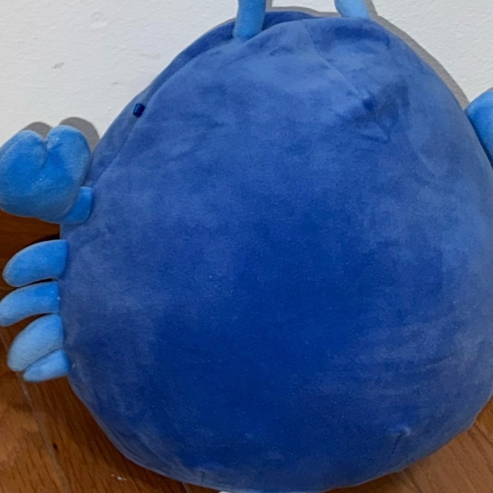 Squishmellow Blue Whale Plush Toy - Picture 2 of 3